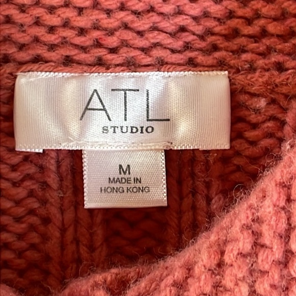 ATL Studio Womens Chunky Cable Knit Open
Front Pink Cardigan Sweater size M - Picture 4 of 5